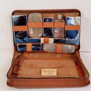 Vintage 1950’s Rumpp Women's Travel Case Kit Leather Zip Up Toiletry Set